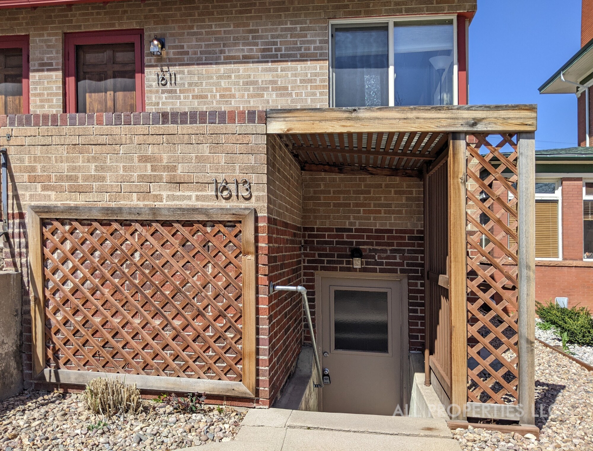 Building Photo - 1613 York St