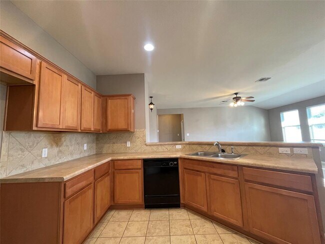 Building Photo - 7820 Little Deer Trail