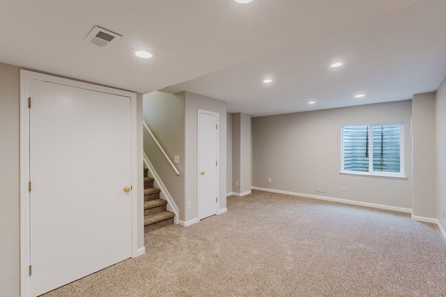 Building Photo - 5288 S Jericho Way
