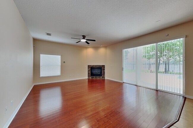 Building Photo - 14614 Cableshire Way