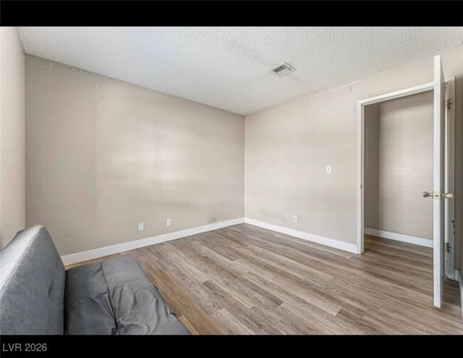 Building Photo - 5264 Child Ct