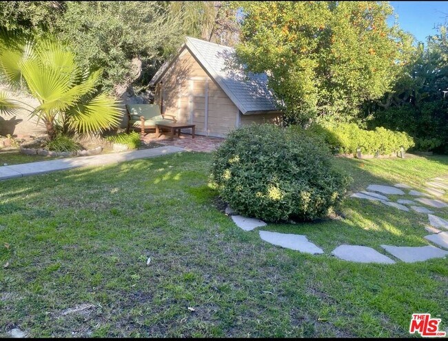 Building Photo - 5944 Irvine Ave