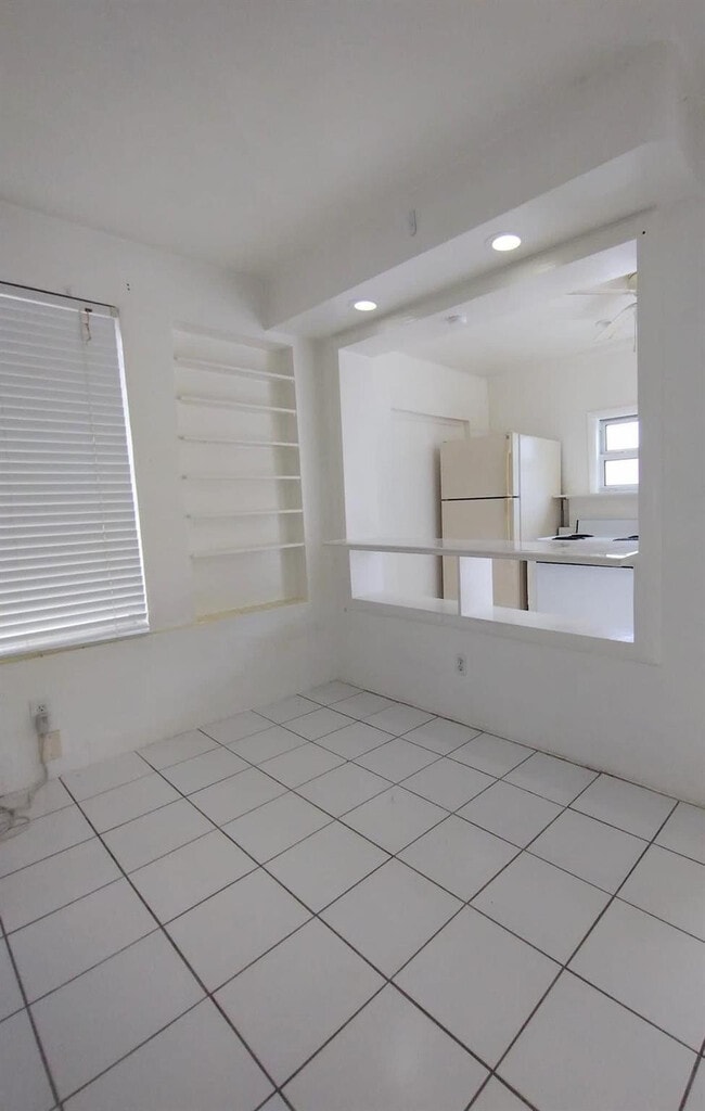 Building Photo - 1707 Thomas St