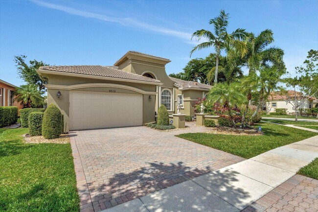Building Photo - 9315 Via Classico W