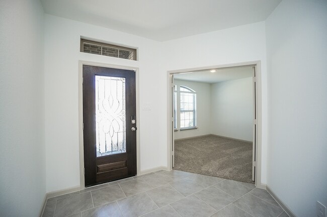 Building Photo - 3318 Parker Trce Dr