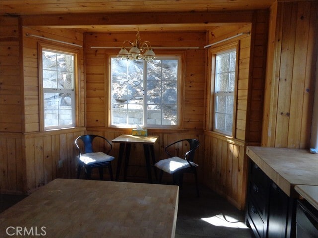 Building Photo - 24071 Fern Glen Rd