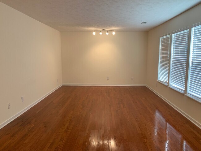 Building Photo - Mt. Juliet Rental – 3 Bedrooms, 2.5 Baths,...