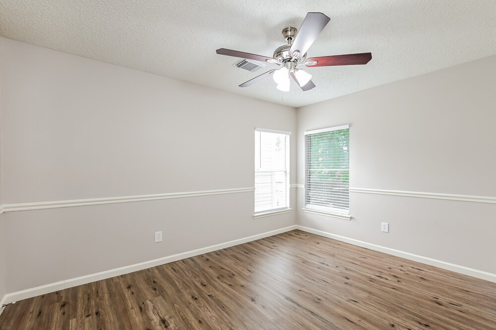 Building Photo - 8930 Stoney Bend Dr