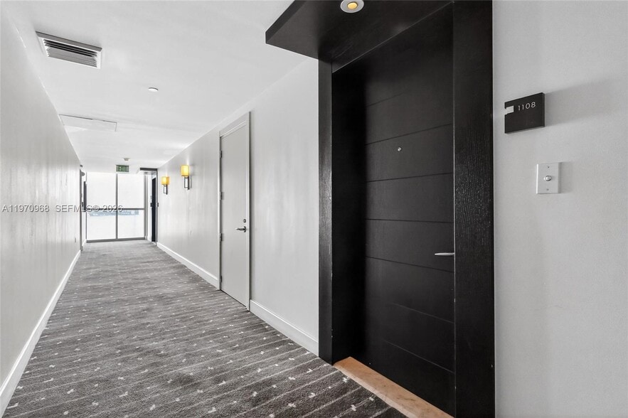 Building Photo - 200 Biscayne Boulevard Way