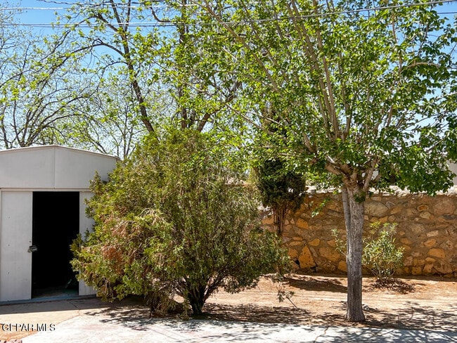 Building Photo - 481 Rio Arriba Dr