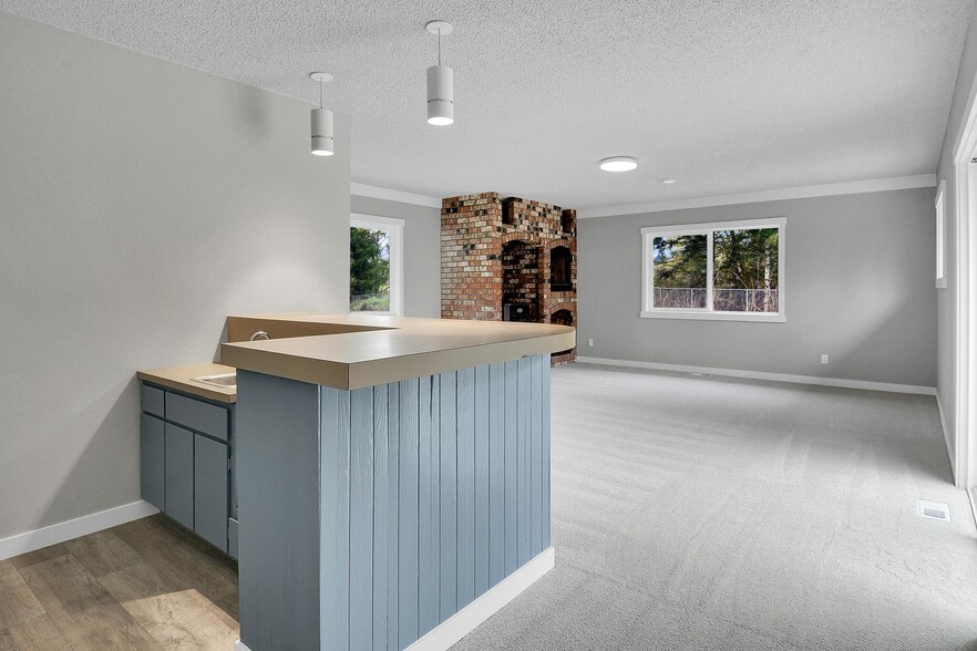 Wet Bar - 34505 US 2