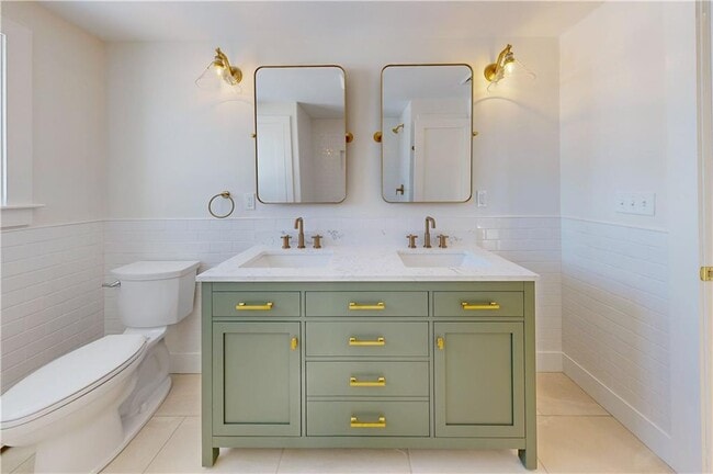 Building Photo - 3211 Main Rd