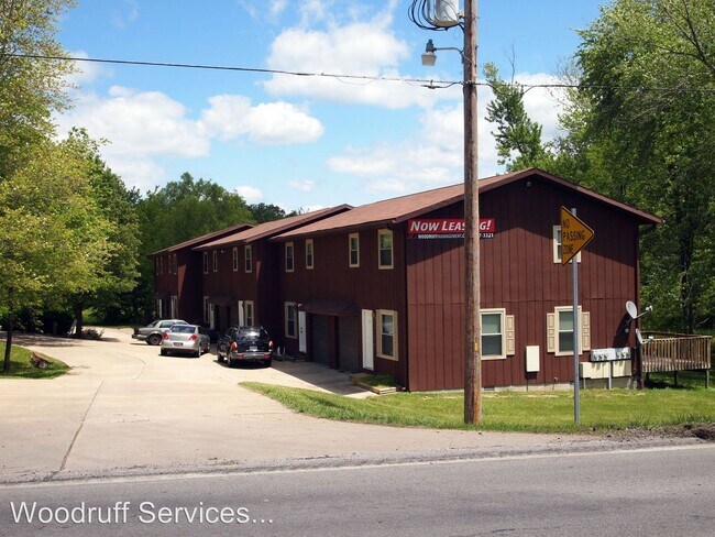 Primary Photo - 925 S Giant City Rd