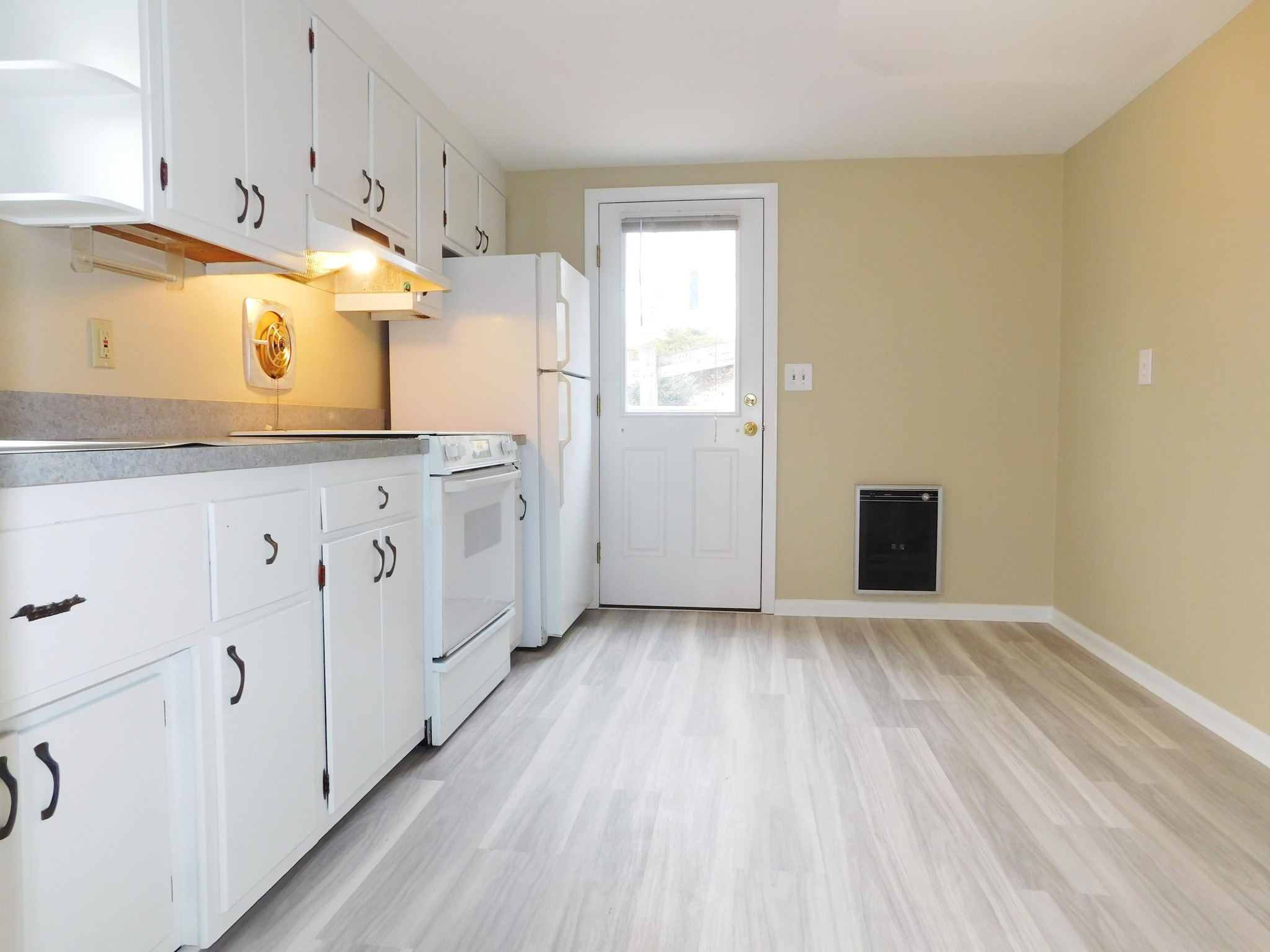 Building Photo - 26-28 Kiernan Rd