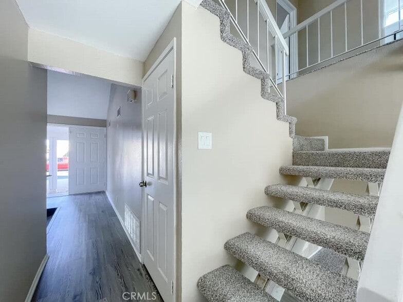 Building Photo - 44555 Benald St