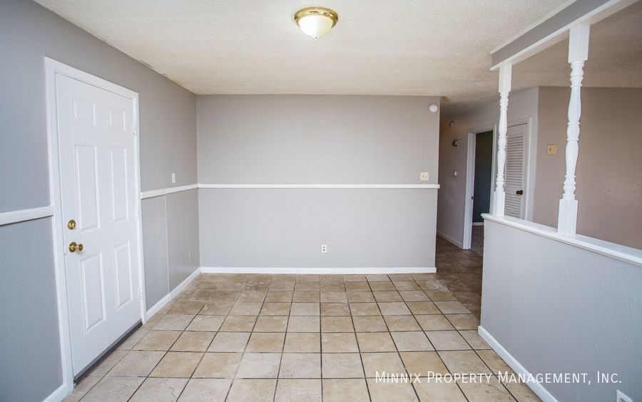 Building Photo - 5414 6th St