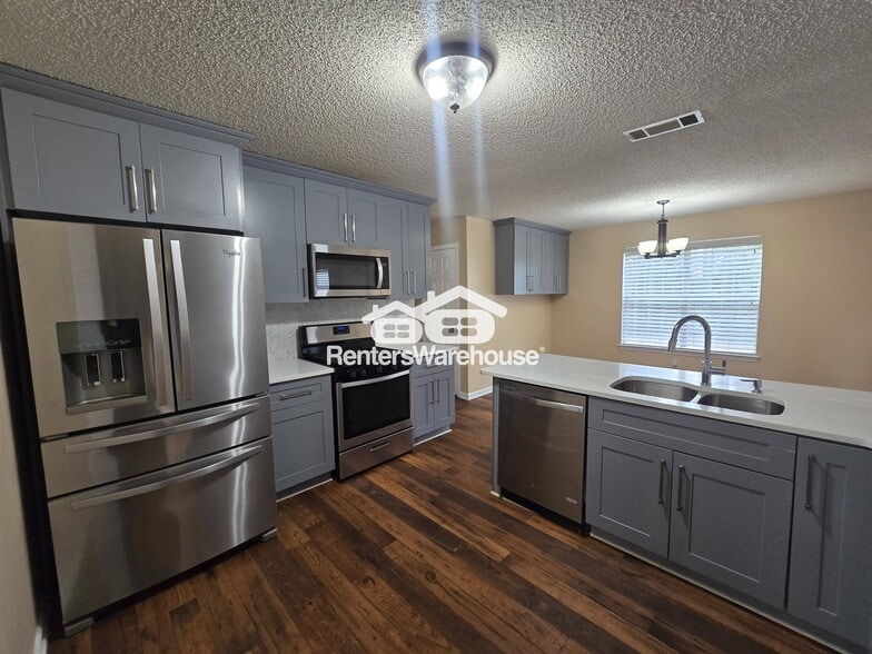Building Photo - 1576 Rogers Crossing Dr