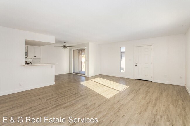 Building Photo - 2 br, 1 bath House - 740 E Joan D Arc Ave