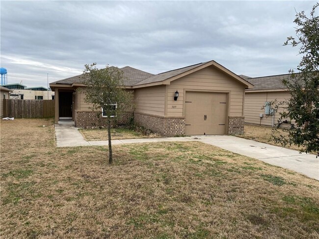 Building Photo - 309 Johnston Ln