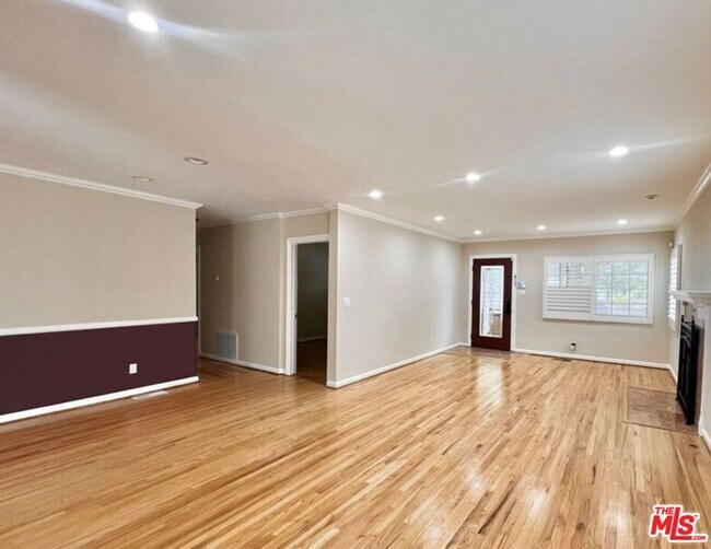 Building Photo - 3317 Burritt Way