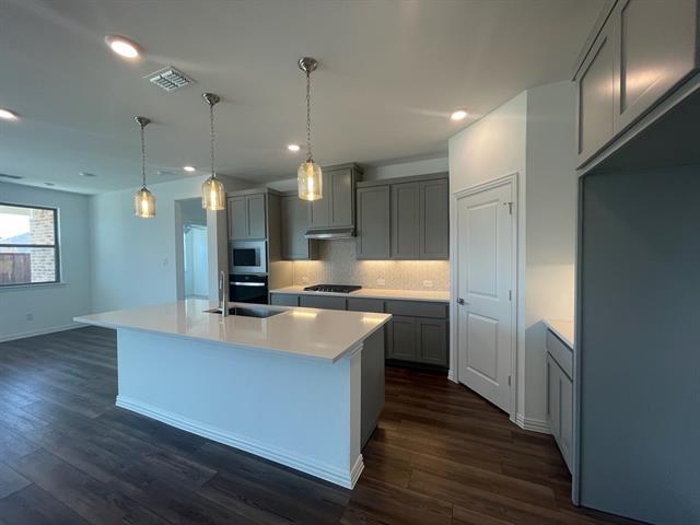 Building Photo - 3518 Sunflower St