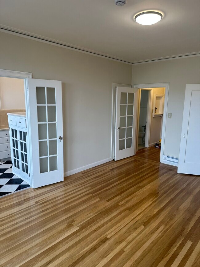 Building Photo - 251 Parnassus Ave