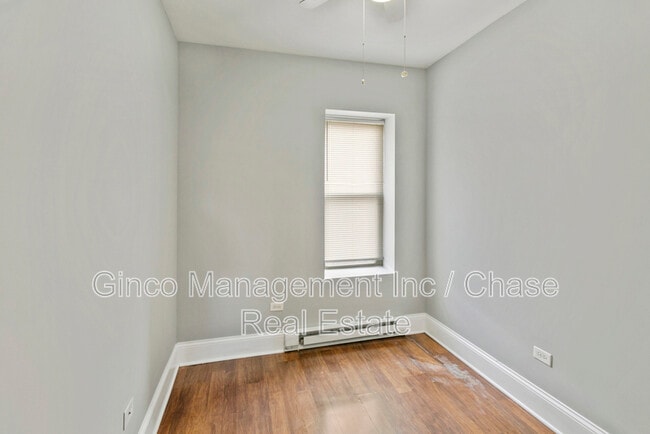 Building Photo - 115 N Hickory St