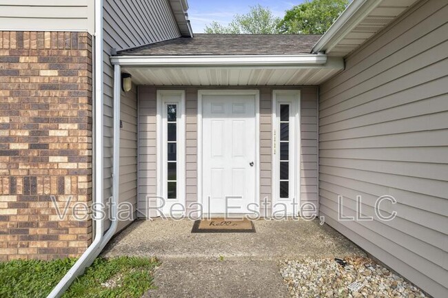 Primary Photo - 412 N. Highland