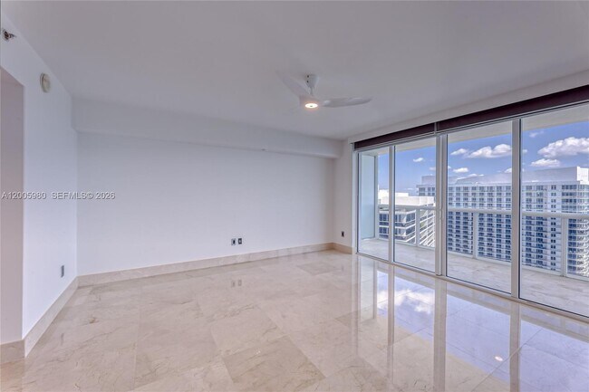 Building Photo - 1830 S Ocean Dr