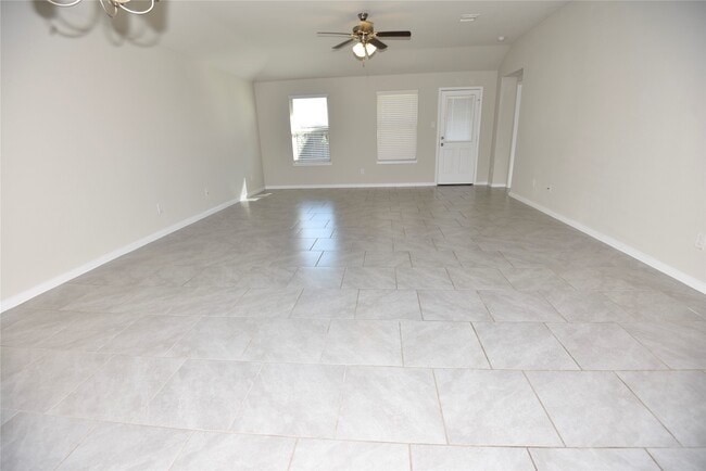 Building Photo - 3747 McDonough Way