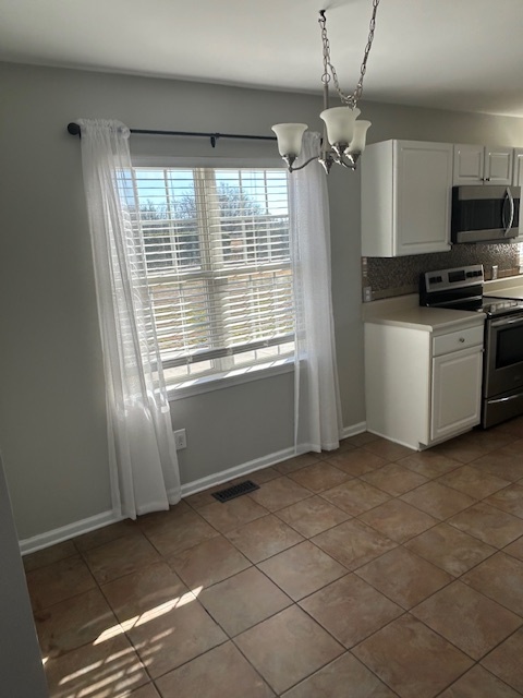 Kitchen Breakfast Nook - 1205 Porter Pl