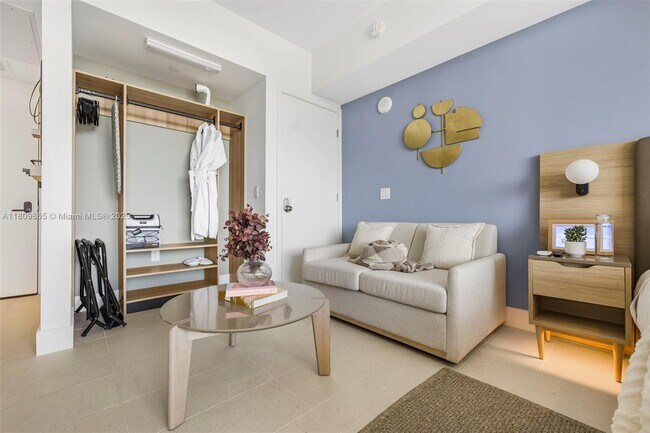 Building Photo - 159 NE 6th St