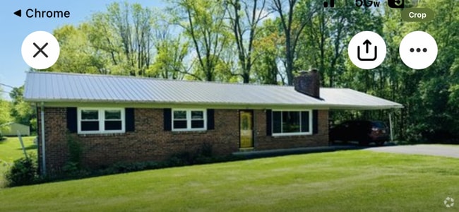 Building Photo - 591 Southview Dr