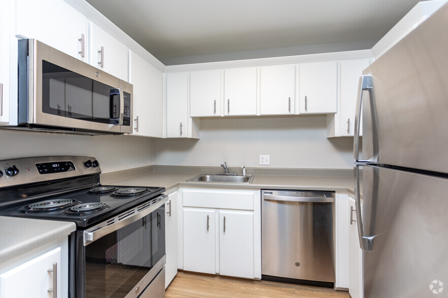 Interior Photo - Garfield Park Apartments