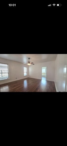 Building Photo - 10028 Savannah Jane Ln