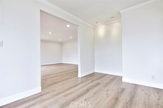 Building Photo - 6622 Varna Ave