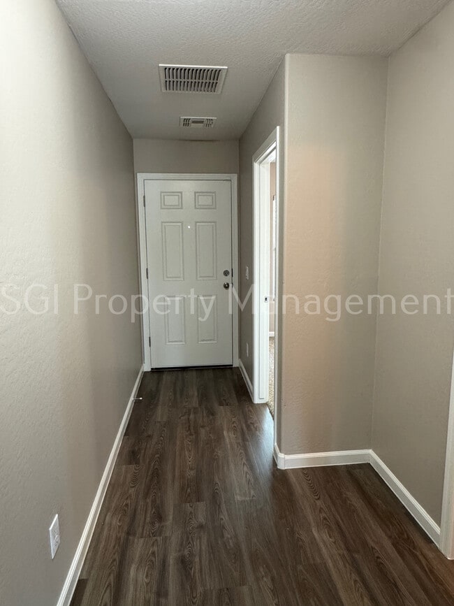 Building Photo - 327 Impala Ct