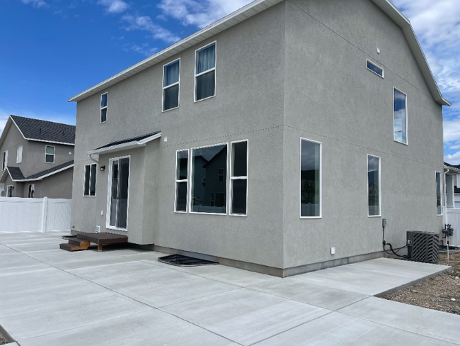 Building Photo - 837 N Marble Rd