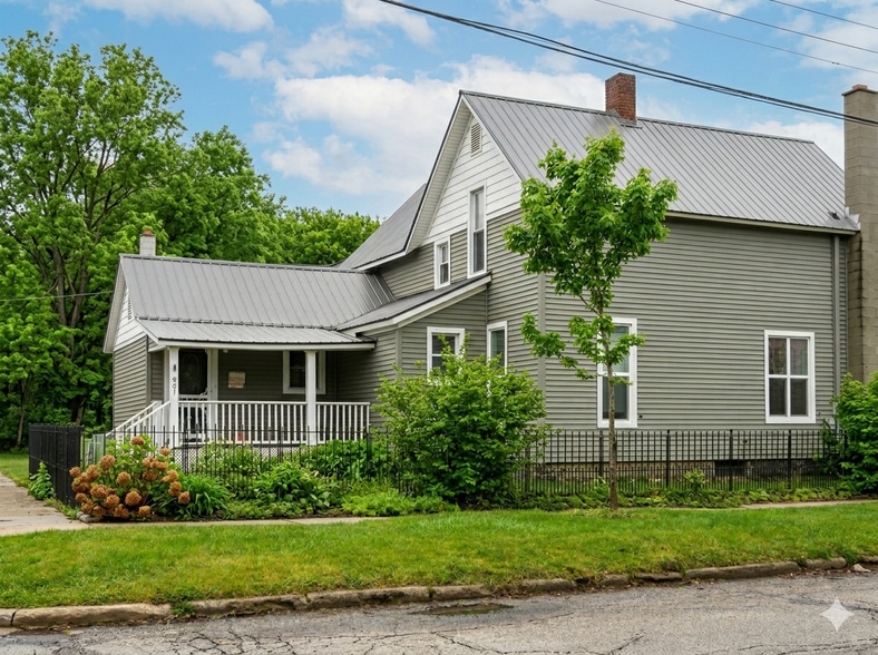 Building Photo - 901 Franklin St