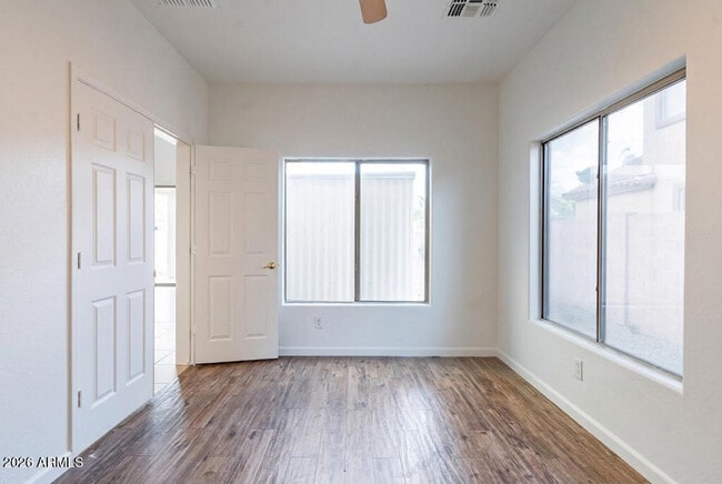 Building Photo - 10625 E Knowles Ave