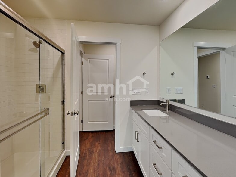 Building Photo - 9503 W Bowie Ct