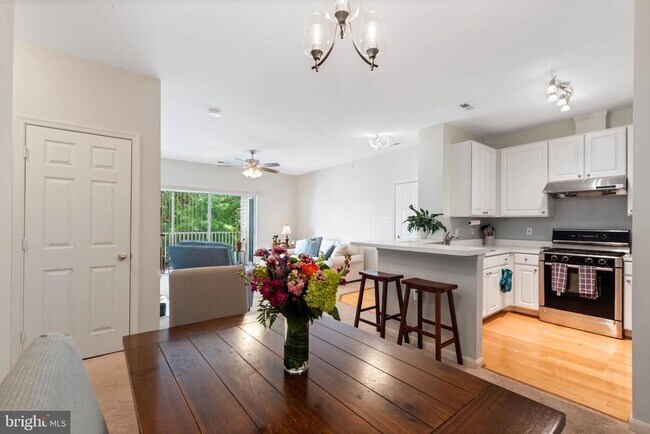 Building Photo - 12016 Amber Ridge Cir
