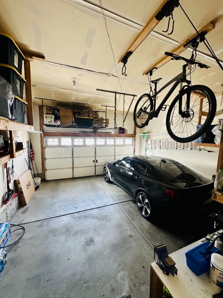 Building Photo - 6659 Interlochen Ln