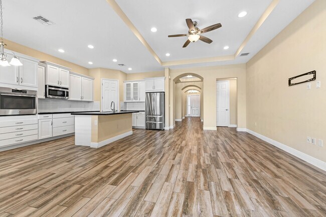 Building Photo - 2863 Bellarosa Circle