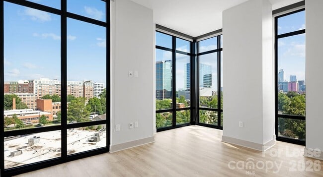 Building Photo - 2025 Cleveland Ave