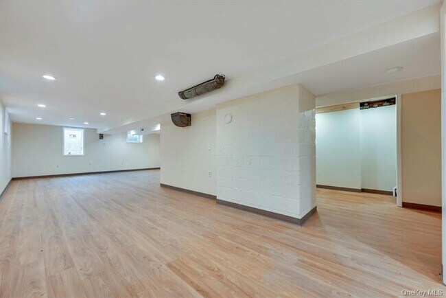 Building Photo - 564 Kirbytown Rd