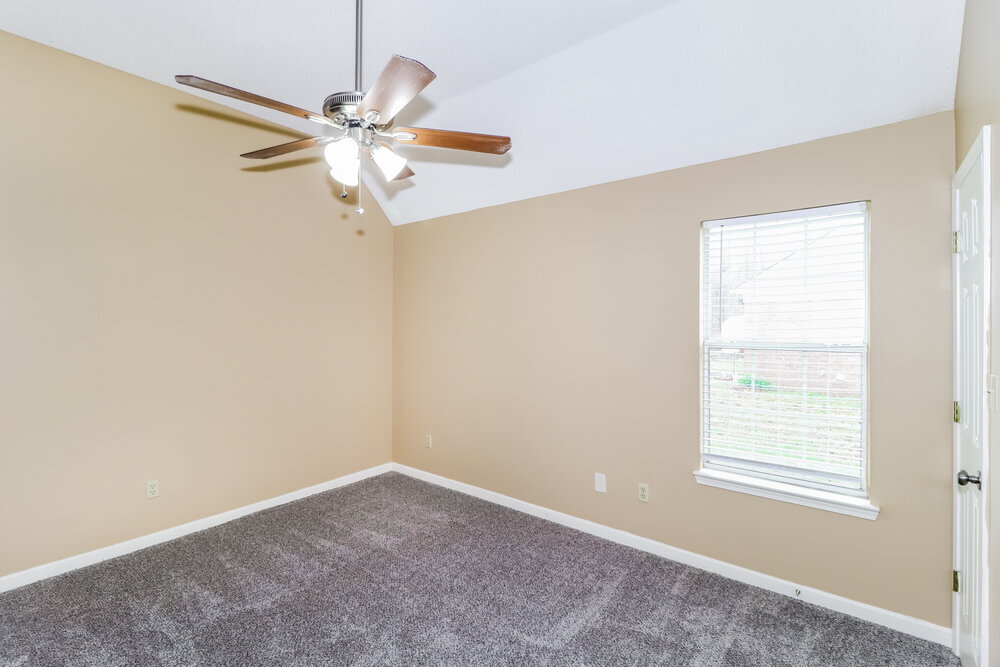 Building Photo - 50 Steffani Dr