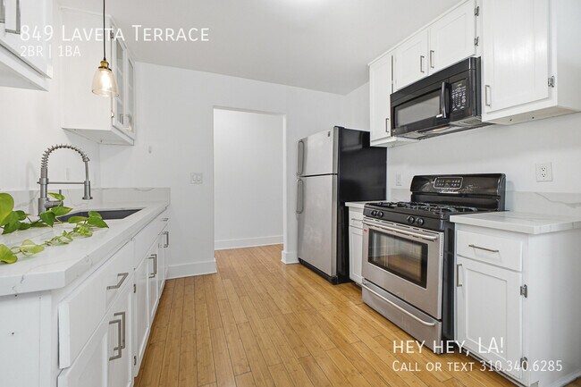 Building Photo - 849 Laveta Terrace