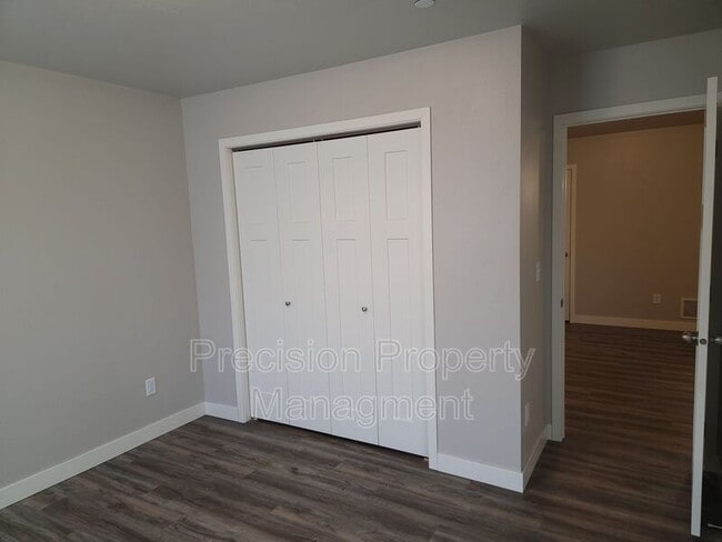 Building Photo - 202 Mcgriff Way