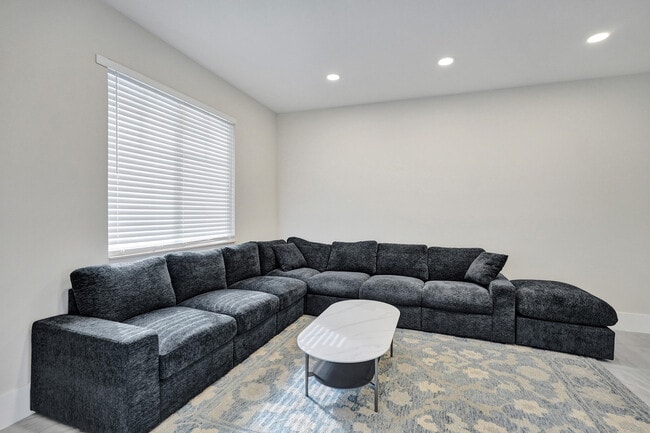 Building Photo - 3600 NW 5th Terrace